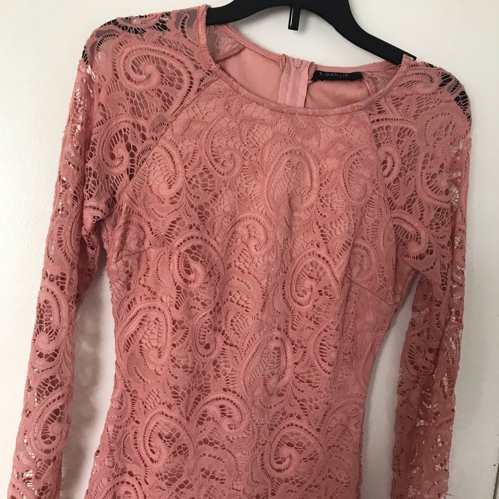 Short Light pink lace dress - Picture 1 of 2
